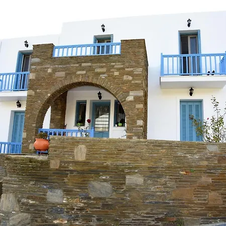 Andros Guesthouses Extérieur photo